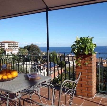 La Magnolia Apartment Aci Trezza Ngoại thất bức ảnh